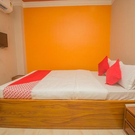 OYO 48133 Hotel Payel Māldah Kültér fotó