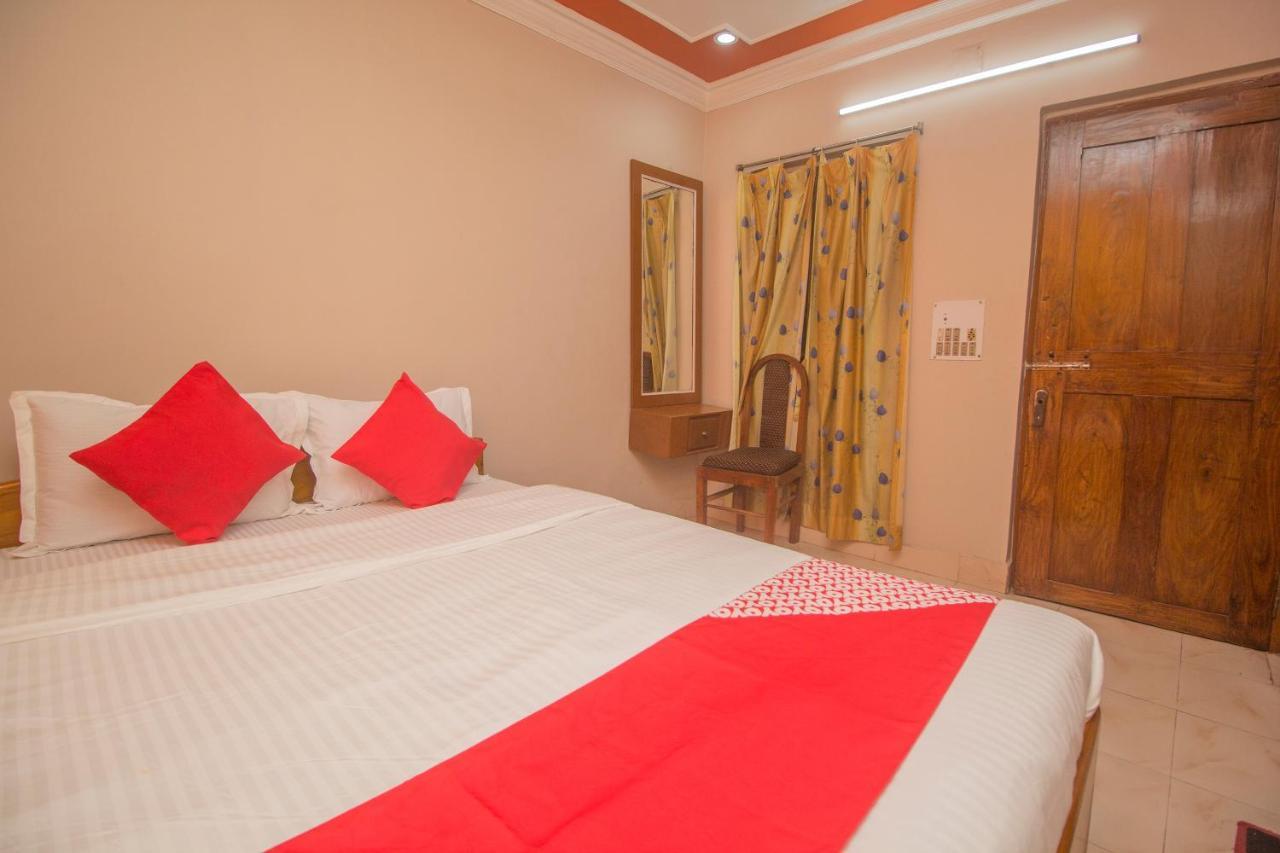 OYO 48133 Hotel Payel Māldah Kültér fotó