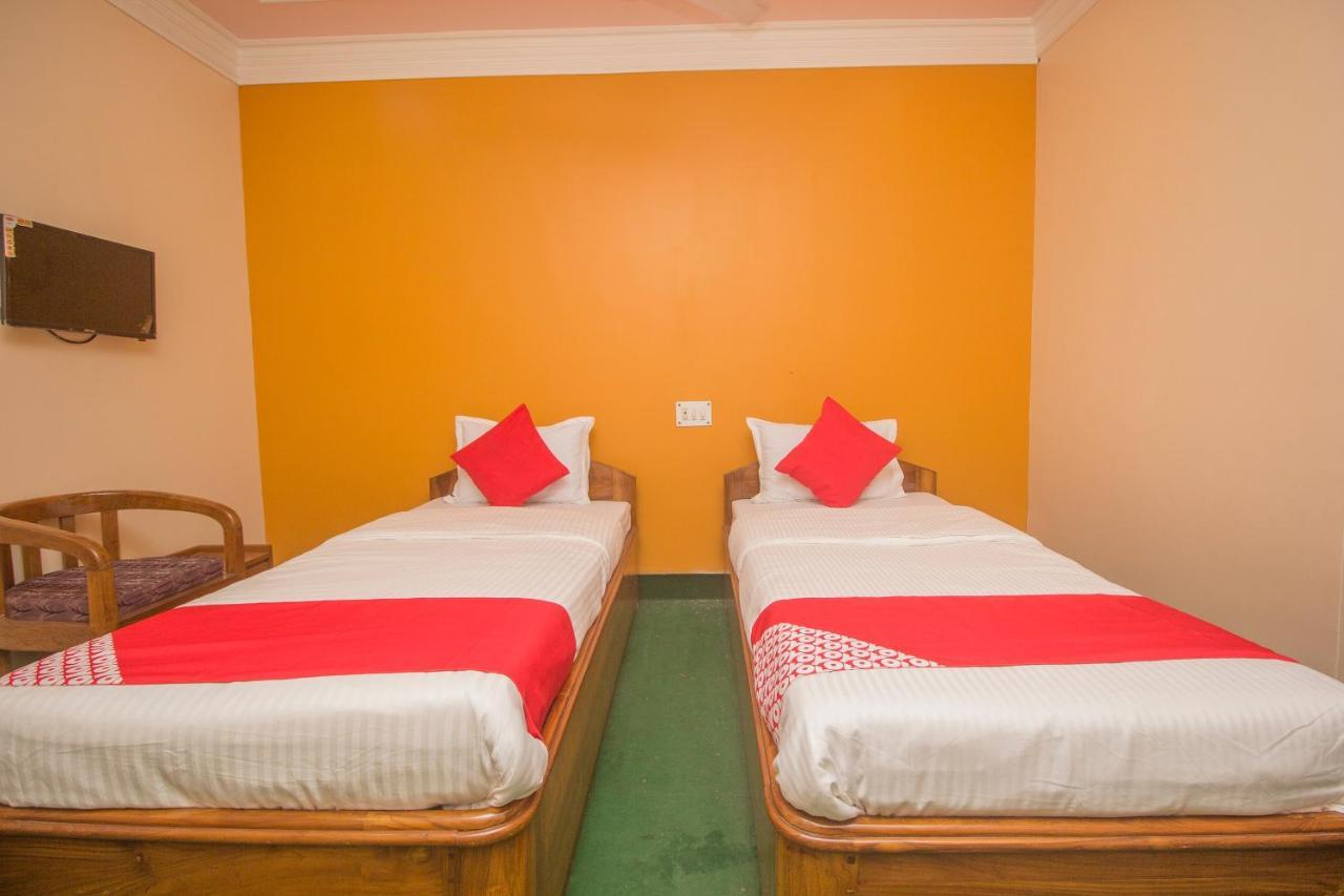 OYO 48133 Hotel Payel Māldah Kültér fotó