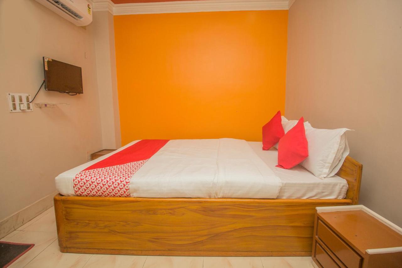 OYO 48133 Hotel Payel Māldah Kültér fotó